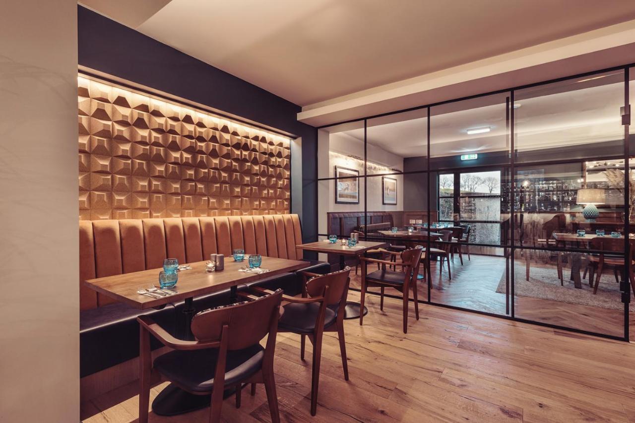 קרנפורת' Longlands Inn & Cottages מראה חיצוני תמונה Interior of the restaurant