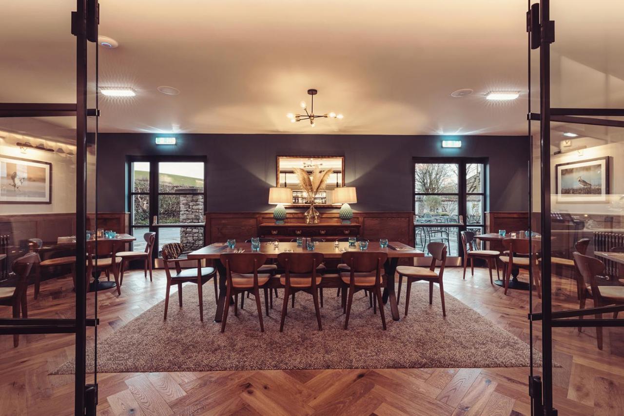 קרנפורת' Longlands Inn & Cottages מראה חיצוני תמונה The restaurant at the hotel
